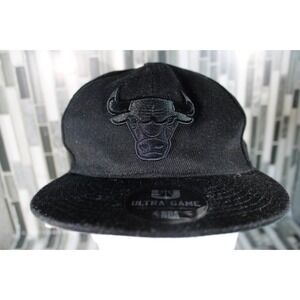 Chicago Bulls Ultra Game Official NBA Snapback Hat Cap All Black